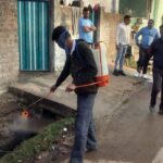 महापौर के निर्देश पर निगम का अमला सक्रिय, पाईप लाईन की जॉच,साफ सफाई व क्लोरिंन टेबलेट का वितरण…