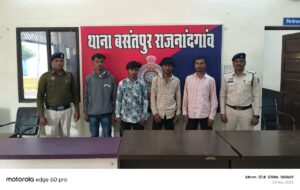 मोहल्ले में हंगामा करने वाले चार असामाजिक तत्व गिरफ्तार, न्यायालय ने भेजा जेल…