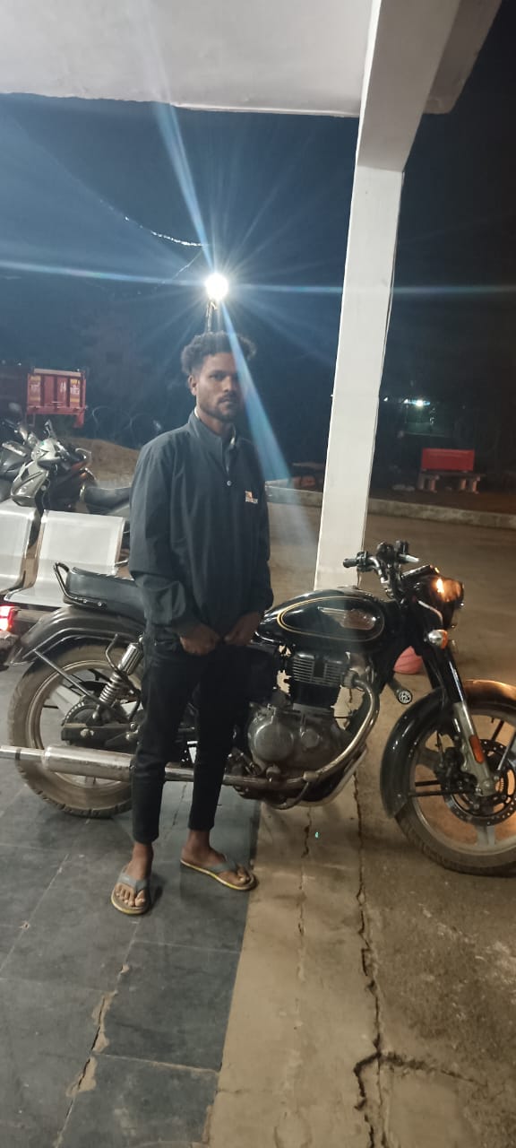 रात में पेट्रोलिंग के दौरान मॉडिफाइड साइलेंसर वाली बुलेट जप्त, 5000 रुपय समन शुल्क की कार्रवाई…