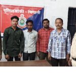 सार्वजनिक स्थान पर शराब पीने वाले पर कार्रवाई, 4 बदमाशों&hellip;