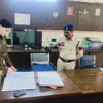 पुलिस अधीक्षक राजनांदगांव ने थाना बसंतपुर का अवचक निरीक्षण किया, फरियादियों व पुलिस स्टाफ की समस्याएँ सुनी…