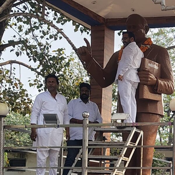 संविधान हमें जोड़ता है, आगे बढ़ाता है – विष्णु लोधी…