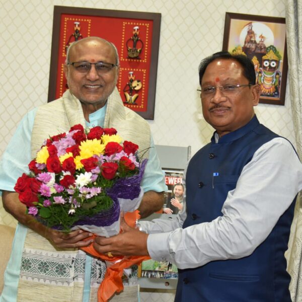 रायपुर : उप राष्ट्रपति राधाकृष्णन से मुख्यमंत्री साय ने की भेंट…