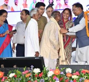 रायपुर : विशेष लेख : वरिष्ठ नागरिकों के सम्मान, सुरक्षा और कल्याण के लिए प्रतिबद्ध – छत्तीसगढ़ का आदर्श मॉडल…