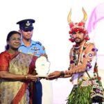 रायपुर : लोक कला महोत्सव में लिंगों घोटुल मांदरी नृत्य दल प्रथम कोण्डागांव जिले का बढ़ाया मान…