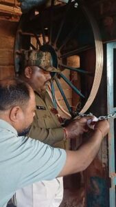 रायपुर : वन विभाग ने कोंडागांव की दो सॉ मिलों को किया सील…