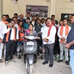 रायपुर : वनांचल की दिव्यांग आंगनबाड़ी कार्यकर्ता को उपमुख्यमंत्री ने दिलाई स्कूटी…