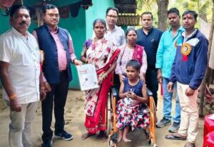 रायपुर : दिव्यांग बालिका का बनाया गया आधार कार्ड…