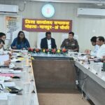 गर्भवती महिलाओं के सुपोषण, स्वास्थ्य के लिए महिला एवं बाल विकास तथा स्वास्थ्य विभाग को समन्वय के साथ कार्य करने के दिए निर्देश…