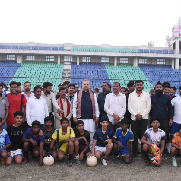 राजनांदगांव : विधानसभा अध्यक्ष डॉ. रमन सिंह ने मंहत राजा सर्वेश्वरदास स्मृति अखिल भारतीय हॉकी प्रतियोगिता के आयोजन की तैयारियों को लेकर दिग्विजय स्टेडियम का किया अवलोकन…