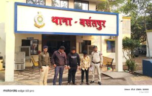 शराब के लिए पैसे मांगने वाले तीनों फरार आरोपी गिरफ्तार…