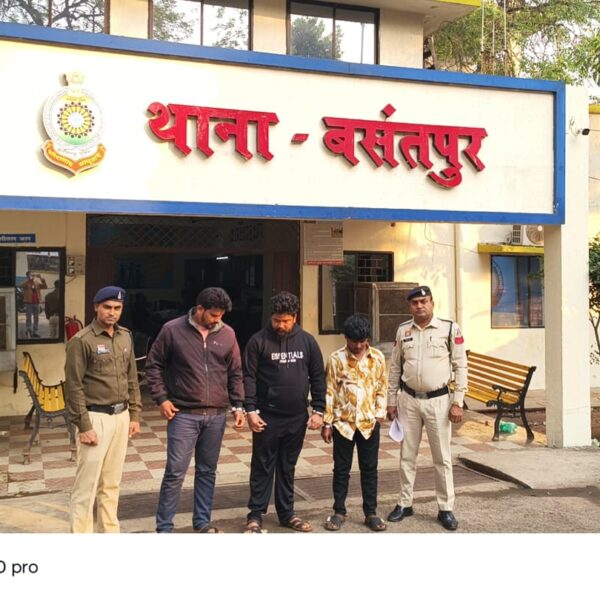 शराब के लिए पैसे मांगने वाले तीनों फरार आरोपी गिरफ्तार…