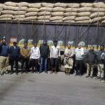 चिल्पी चेक पोस्ट पर पकड़ी गई अवैध धान की खेप, ट्रक से 336 क्विंटल धान जप्त…