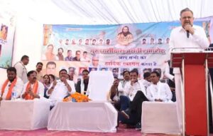 बाबा गुरूघासीदास के आशीर्वाद से देश एवं प्रदेश में समरसता, शांति एवं प्रेम -डॉ. रमन सिंह…