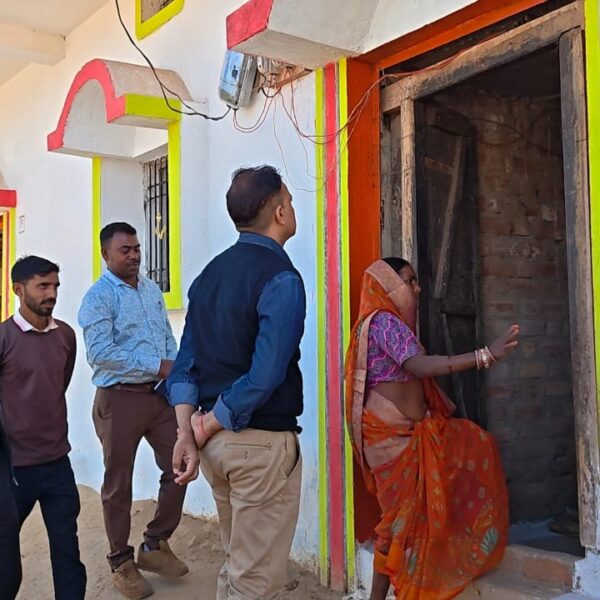 जनकल्याणकारी योजनाओं की जमीनी हकीकत जानने कलेक्टर का पंचायतों में निरीक्षण…