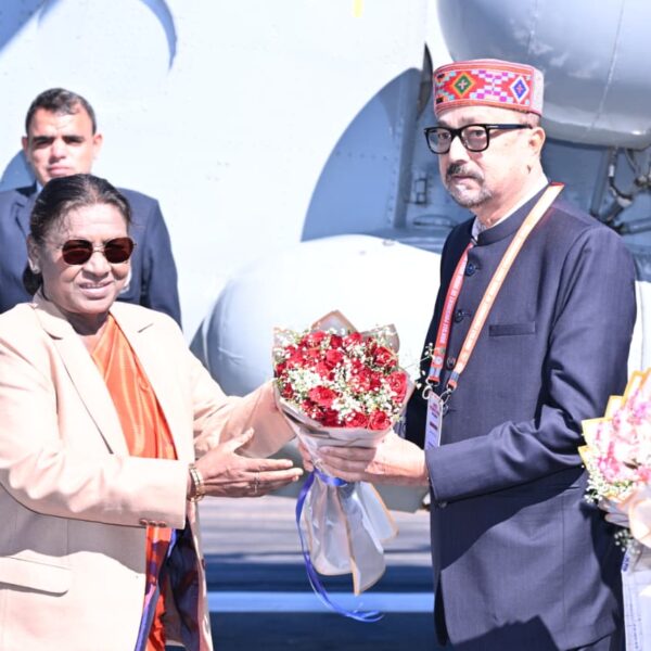 रायपुर : राष्ट्रपति श्रीमती द्रौपदी मुर्मू का आत्मीय स्वागत…