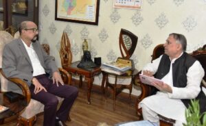 रायपुर : राज्यपाल डेका से छत्तीसगढ़ दिव्यांगजन, वित्त एवं विकास निगम के अध्यक्ष श्री कावड़िया ने की भेंट…