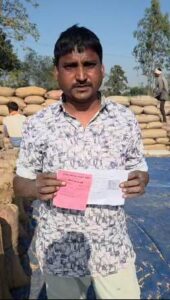 रायपुर : सोसाइटी में सुगमता से धान विक्रय की सुगम सुविधाओं की किसान ने की सराहना…