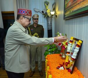 रायपुर : राज्यपाल श्री डेका ने वीर बाल दिवस पर पुष्पांजलि अर्पित की…