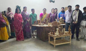 छत्तीसगढ़ हस्तशिल्प विकास बोर्ड की अध्यक्ष शालिनी राजपूत जिले के हस्तशिल्पियों से हुई रूबरू…