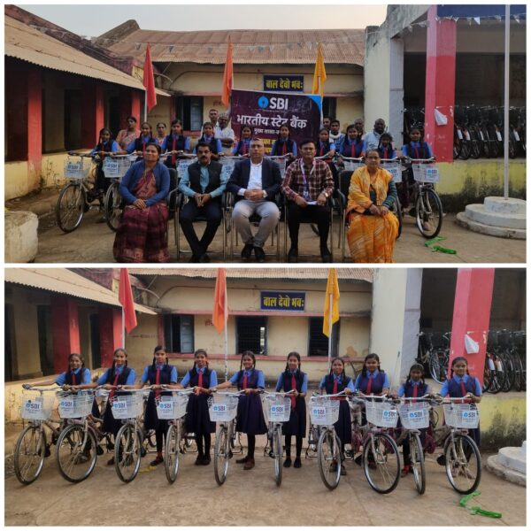 नए वर्ष पर स्टेट बैंक की पहल, छात्राओं को वितरित की गईं साइकिल…