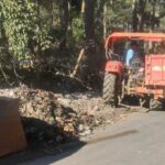 नेशनल हाईवे-30 किनारे फैले कचरे की ग्राम पंचायत चिल्फी द्वारा कराई गई सफाई…