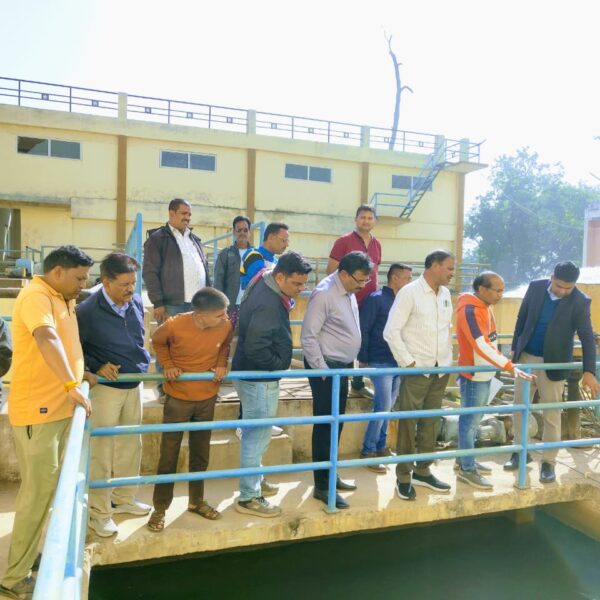 महापौर ने ग्रीष्म ऋतु के पूर्व संयंत्र का संधारण करने तथा सीएफएल व फिल्टर बेड की सफाई के दिए निर्देश…