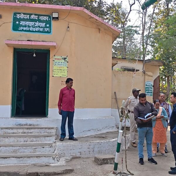 कलेक्टर ने अंतर्राज्यीय जांच चौकी का किया निरीक्षण…