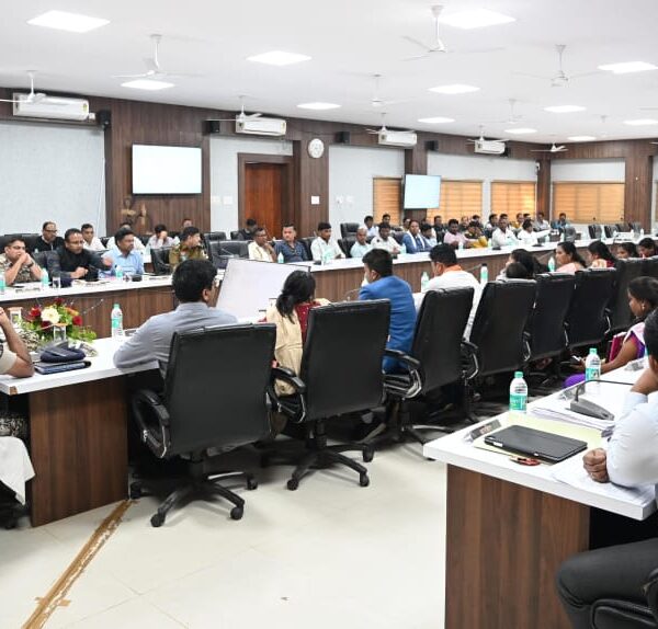 रायपुर : बीजापुर के विकास में महिला समूहों की भूमिका अहम – उपमुख्यमंत्री विजय शर्मा…