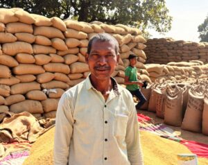 रायपुर : सुविधाजनक रहा धान का उपार्जन, सरकार की सुगम व्यवस्था का मिल रहा लाभ : किसान धनराज…