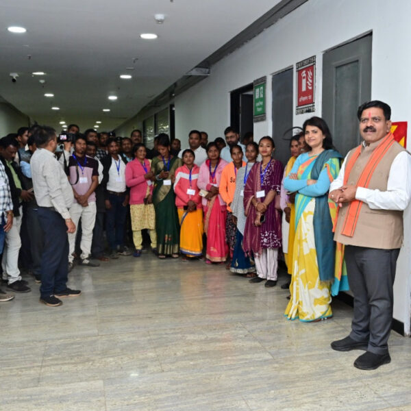 सुकमा जिले के ग्राम पंचायत प्रतिनिधियों से उपमुख्यमंत्री विजय शर्मा ने की मुलाकात…