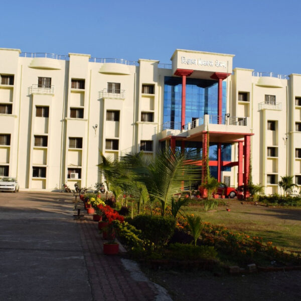 रायपुर : नक्सल प्रभावित क्षेत्रों में विज्ञान एवं वाणिज्य विषय&hellip;