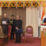 रायपुर : राज्यपाल  डेका ने  अमिताभ जैन को मुख्य सूचना आयुक्त एवं  अग्रवाल और  मिश्रा को राज्य सूचना आयुक्त पद की शपथ दिलाई …