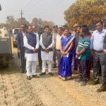रायपुर : सड़क निर्माण कार्य गुणवत्ता युक्त और समय-सीमा में करें पूरा- मुख्यमंत्री  साय…