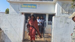 शिफ्टिंग एवं स्वच्छता को लेकर जताई नाराजगी, व्यवस्थाओं में सुधार के दिए निर्देश…