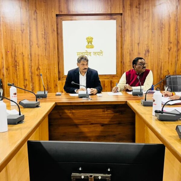 कलेक्टर ने स्वामित्व योजना और डिजिटल फसल सर्वेक्षण रबी के कार्यों में तेजी लाने के दिए निर्देश…