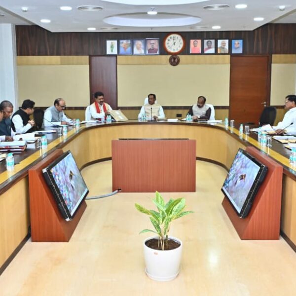 रायपुर : मुख्यमंत्री श्री विष्णु देव साय की अध्यक्षता में मंत्रालय, महानदी भवन में कैबिनेट की बैठक…
