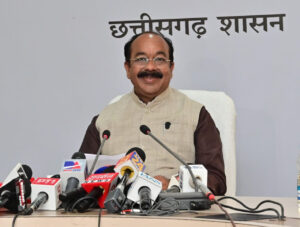 रायपुर : उप मुख्यमंत्री श्री अरुण साव ने कैबिनेट की बैठक में लिए गए निर्णयों की जानकारी दी…