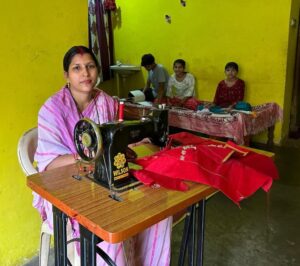 रायपुर : महतारी वंदन योजना से श्रीमती सुलेश्वरी यादव को मिली आत्मनिर्भरता की नई राह…