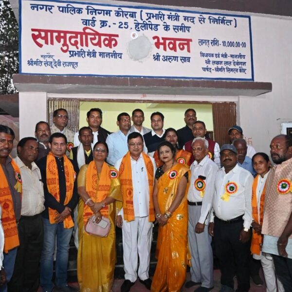 रायपुर : उद्योग मंत्री श्री लखन लाल देवांगन ने मथुरा माली मरार पटेल समाज को दी 10 लाख के सामुदायिक भवन की सौगात…