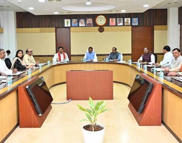 रायपुर : मुख्यमंत्री श्री विष्णु देव साय की अध्यक्षता में मंत्रालय, महानदी भवन में कैबिनेट की बैठक…