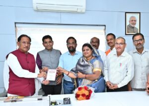 रायपुर : मुख्यमंत्री श्री साय से छत्तीसगढ़ मनवा कुर्मी क्षत्रिय समाज के प्रतिनिधिमंडल ने की सौजन्य मुलाकात, 80 वॉ महा- अधिवेशन का दिया न्यौता…