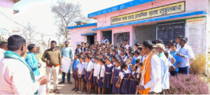 रायपुर : वन अग्नि सुरक्षा के लिए जागरूकता अभियान, ग्रामीणों और विद्यार्थियों ने ली संरक्षण की शपथ…