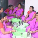 रायपुर : इस बार प्राकृतिक रंगों से रंगीन होगी होली : स्व सहायता समूह की महिलाएं कर रही है प्राकृतिक गुलाल का निर्माण…