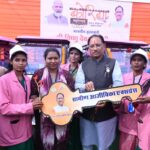 रायपुर : उज्ज्वला गैस, पिंक ई-रिक्शा और गार्बेज रिक्शा वितरण&hellip;