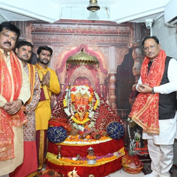 रायपुर : मुख्यमंत्री श्री विष्णुदेव साय ने चंदखुरी में माता कौशल्या एवं भगवान श्रीराम के किए दर्शन: प्रदेश की सुख-समृद्धि की कामना की…