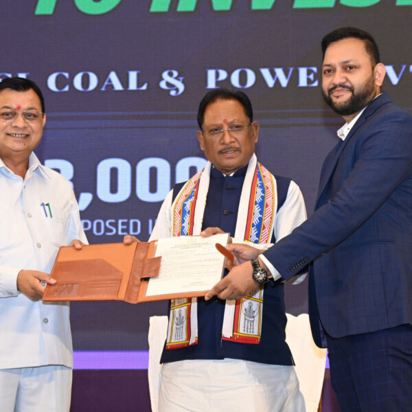 रायपुर : विशेष लेख : उद्योग और श्रम विभाग के आपसी समन्वय से संवर रहा है – छत्तीसगढ़…