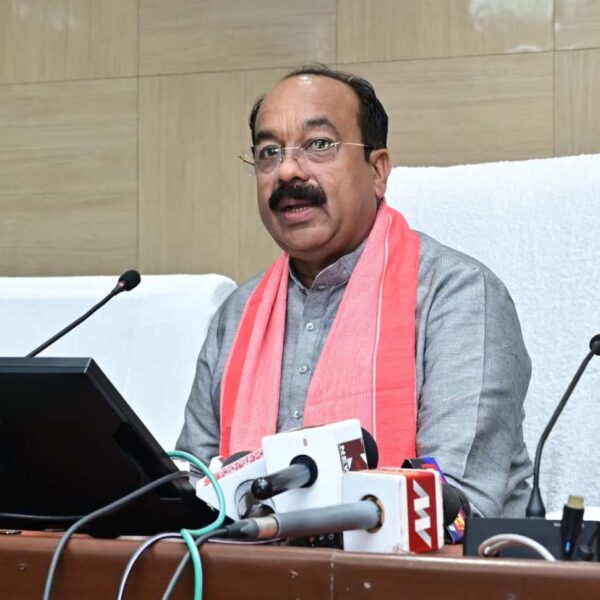 रायपुर : उप मुख्यमंत्री श्री अरुण साव ने कैबिनेट की बैठक में लिए गए निर्णयों की जानकारी दी…