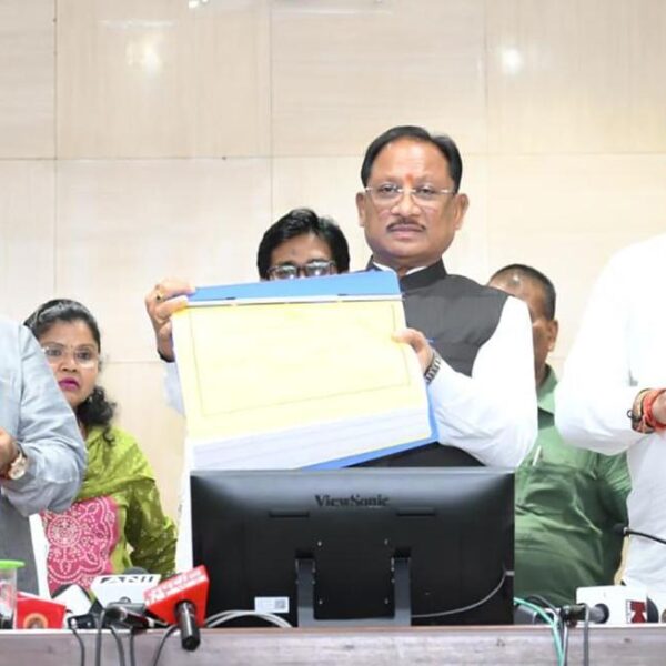 रायपुर : मुख्यमंत्री श्री विष्णुदेव साय ने माध्यमिक शिक्षा मंडल की 10वीं और 12वीं बोर्ड परीक्षाओं के परीक्षा परिणाम जारी कर विद्यार्थियों को दी शुभकामनाएं…